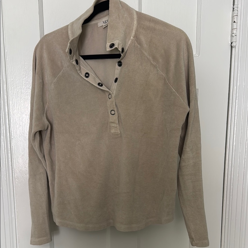Nic + Zoé  Cream Tan Button Down Polo Shirt